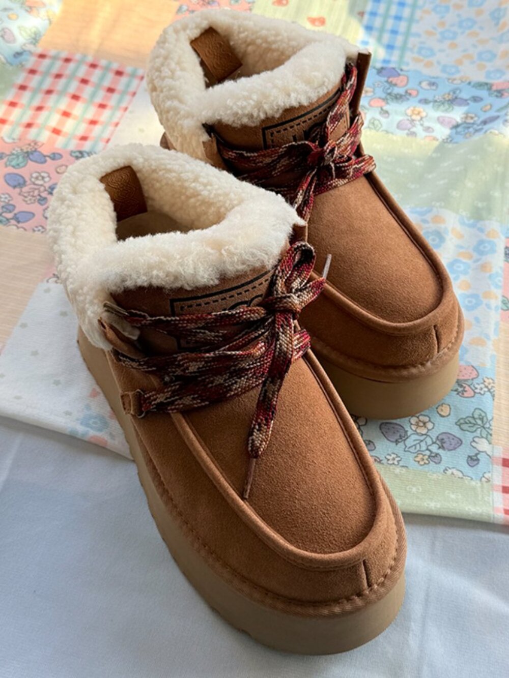 UGG Funkarra Cabin Cuff Boot Chestnut - Picture 6 of 6